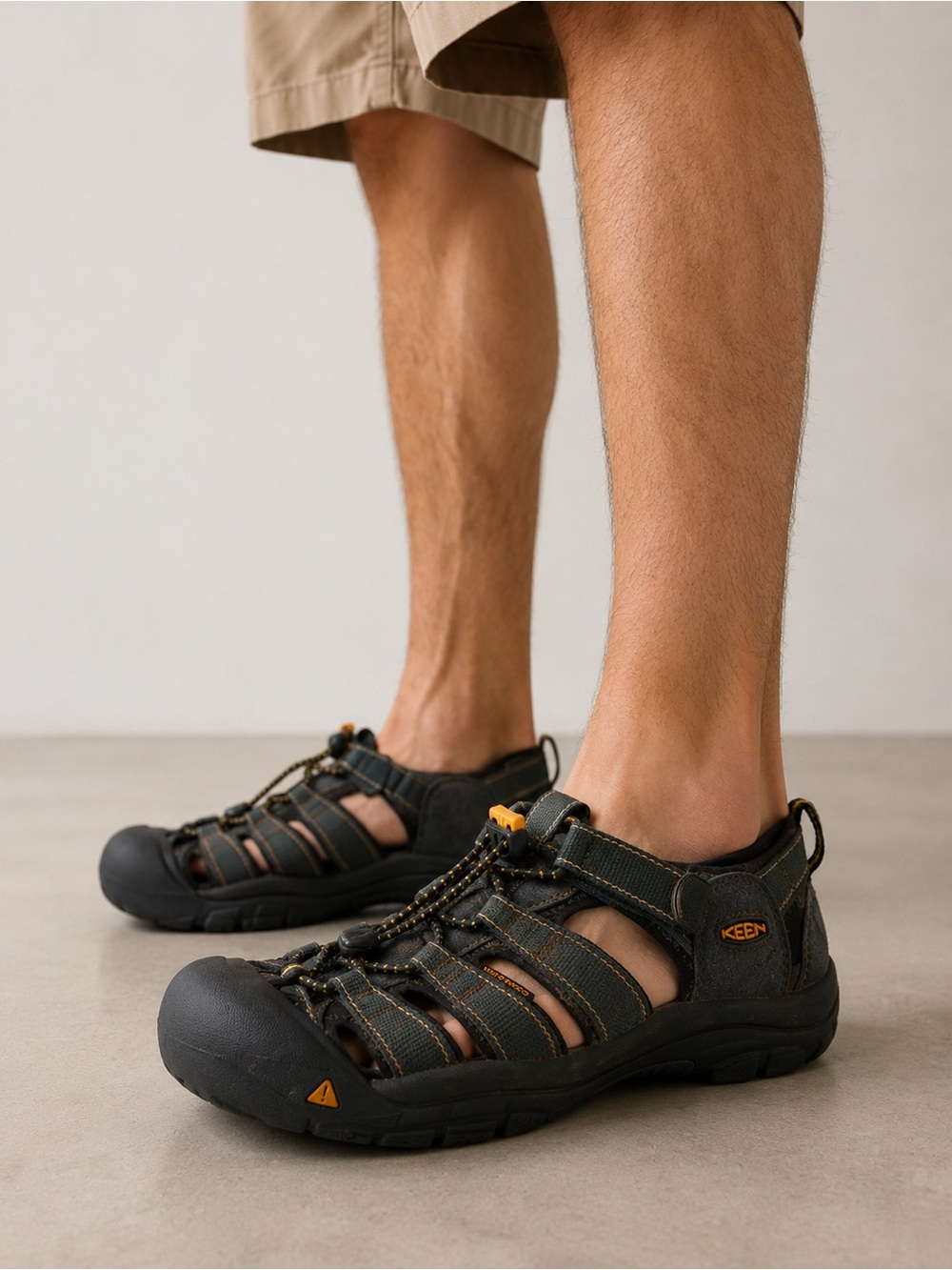 Keen Newport Mens Waterproof Hiking Sandals Sneakers Shoes Green Size 6